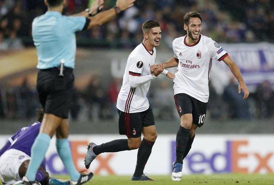  热刺锋霸帽子戏法刷新纪录  